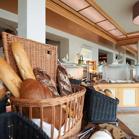 Elisenhof Hotel 4*