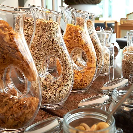 Elisenhof 4* メンヒェングラートバッハ