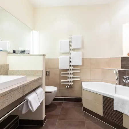 Hotel Elisenhof 4*