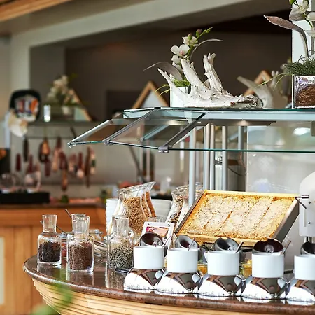 Hotel Elisenhof 4*