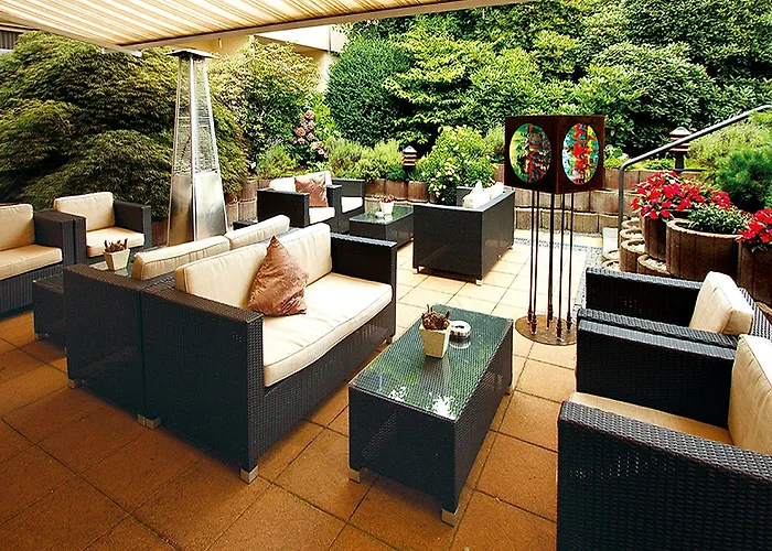 Hotel Select Elisenhof 4*